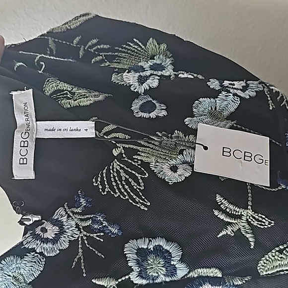 NWT BCBGeneration Sleeveless Black Floral Dress, Women's Size 4 - Picture 5 of 7